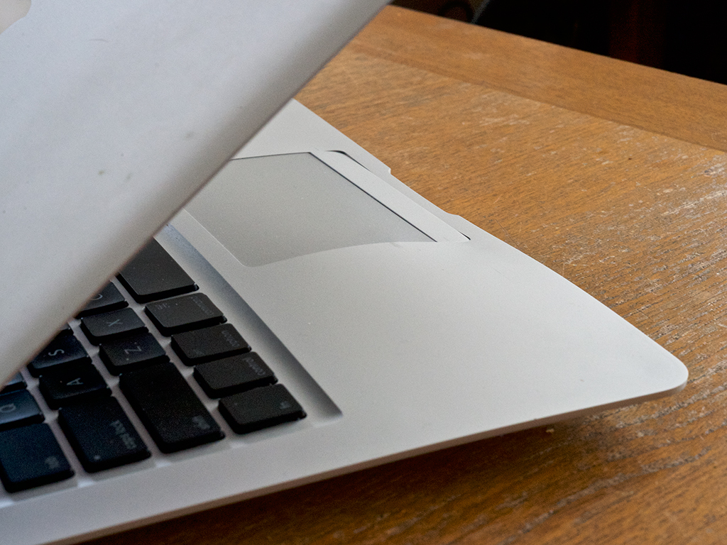 MacBookAir03.jpg